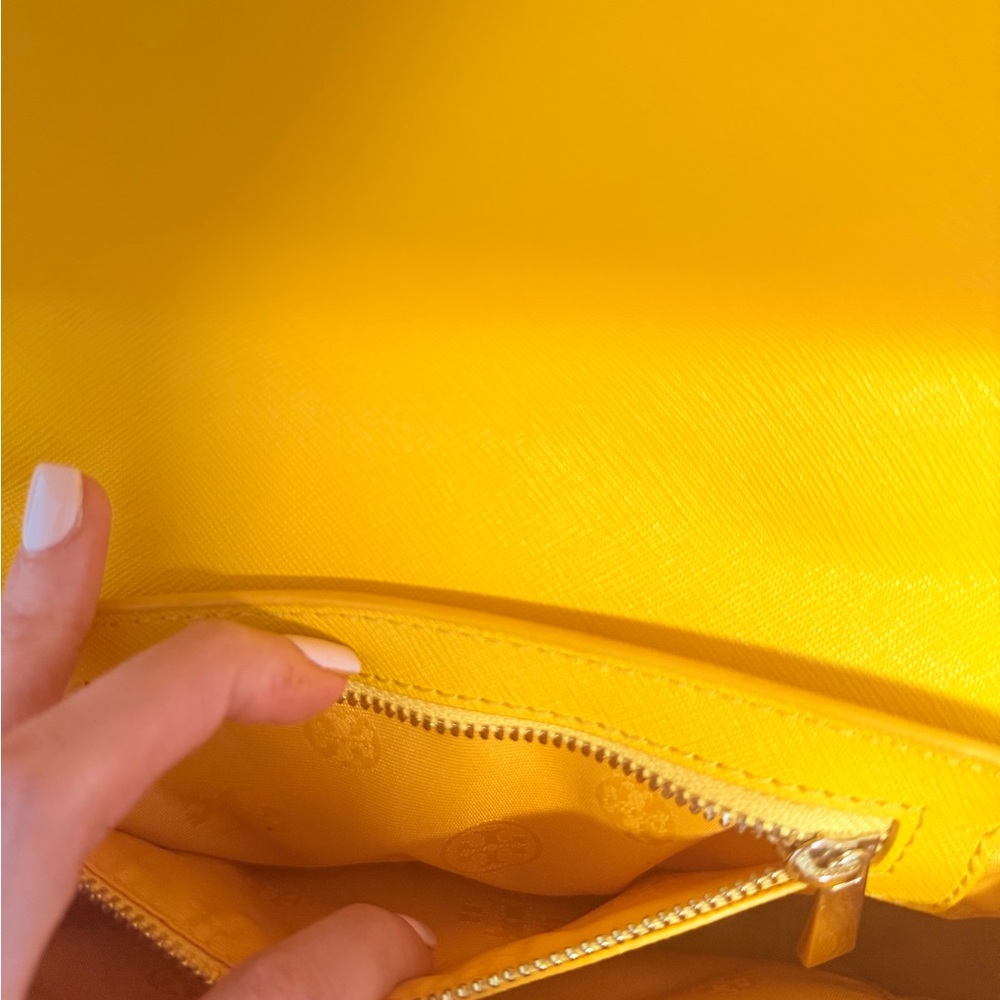 Tory Burch Vibrant Yellow Shoulder Bag - Picture 9 of 11